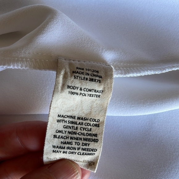 Soft Surroundings Teagan Tunic Tank in White size small. - Picture 4 of 5